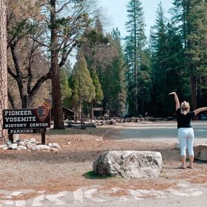 Scorpio Sol White Capri Leggings - Casual Activewear